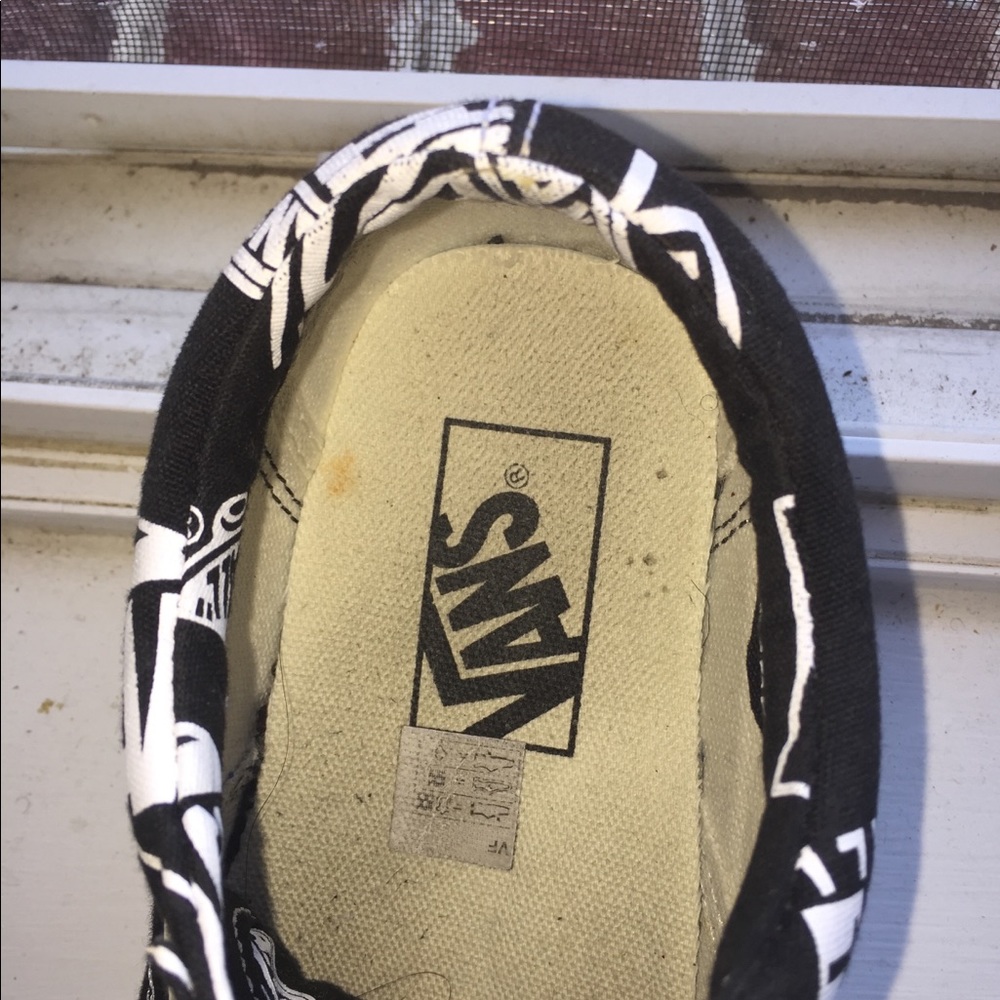 Vans - Picture 5 of 5